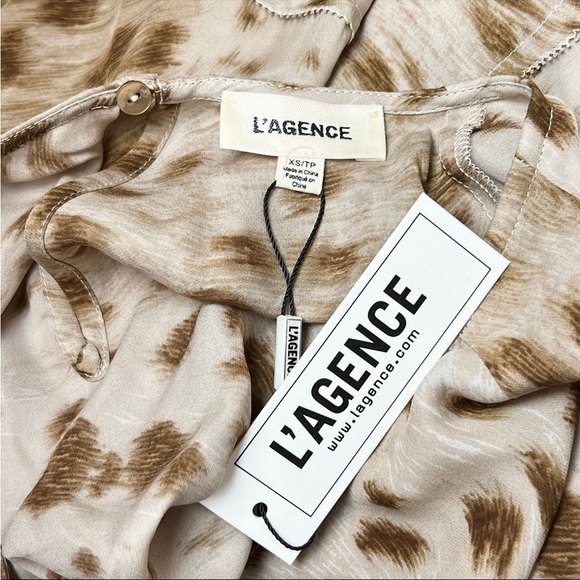 NWT L’AGENCE Silk Chiffon Watercolor Animal Print Long Bell Sleeve Relaxed Top S - Picture 15 of 16